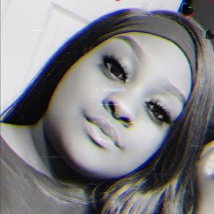 Meet your Posher, Tiara